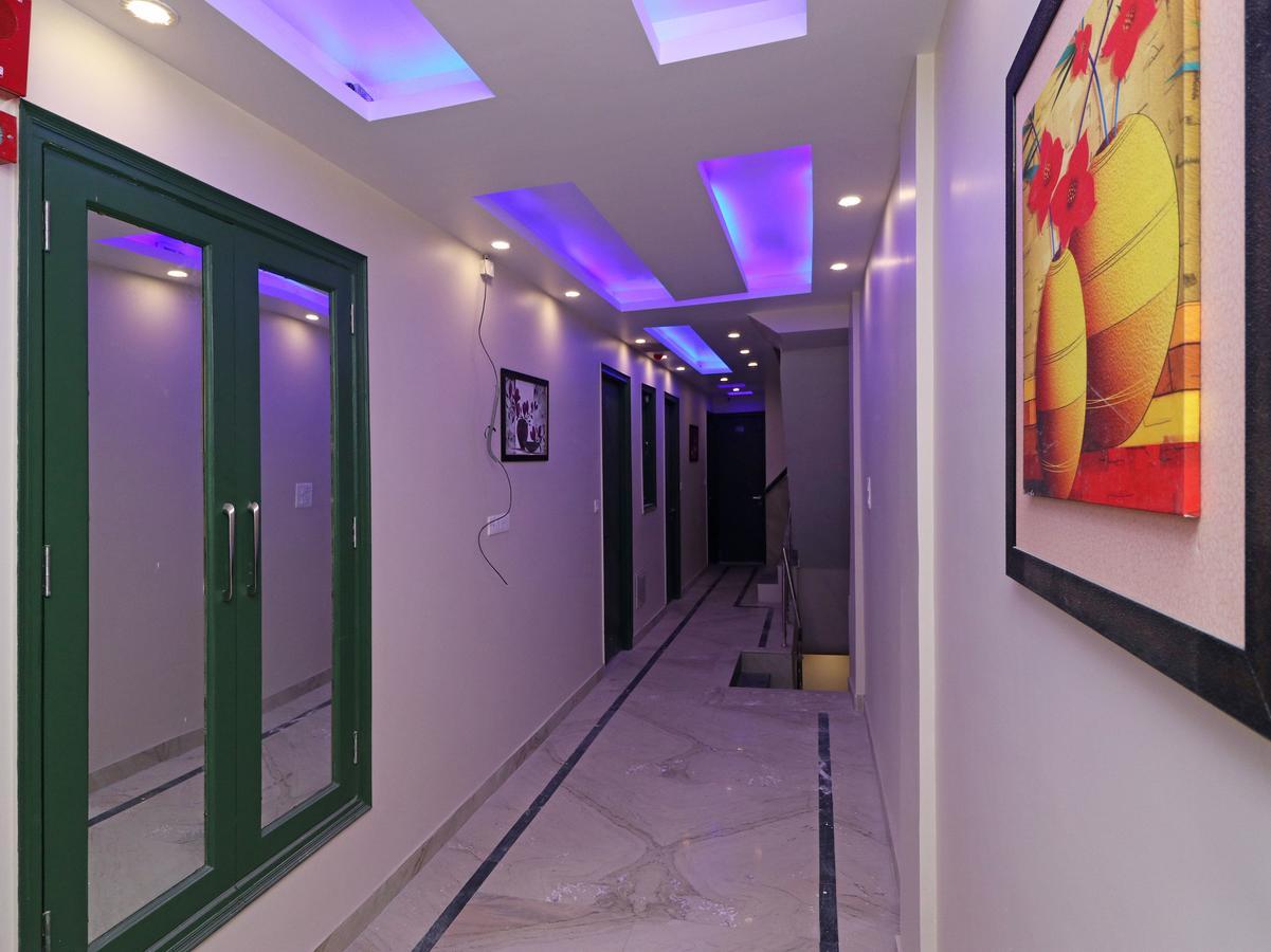 Oyo 11593 Hotel Aman Guest House New Delhi Exterior photo